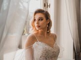 marcelina_saw Fot: Beshamel Weddings
Sukienka Karolina Seeger
MUA Karolina Witasik
Włosy Anna Gandzii