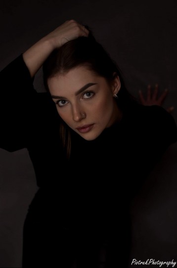 Modelka monikazarczynska