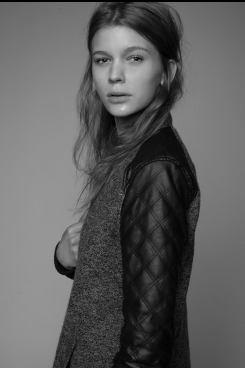 Modelka mary-izycka