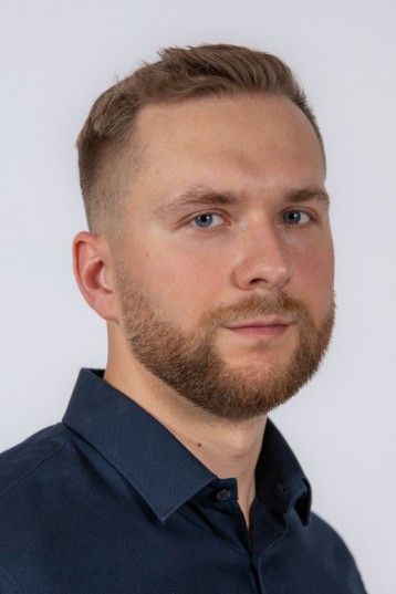 Model Mireggg