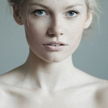 Modelka martynamikola