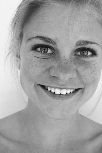 Modelka hellolittlebitch