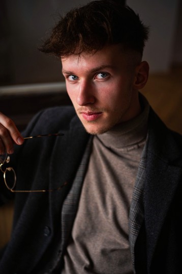 Model kacperbulatowitz