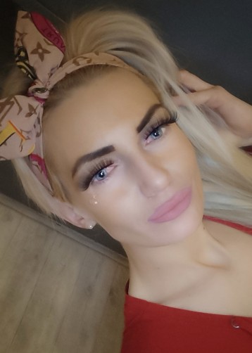 Modelka xxxewelajnaxxx