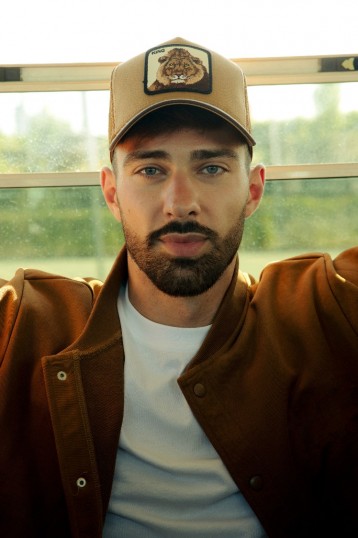 Model luisiano44
