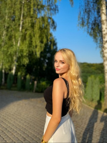Modelka Karolina_b