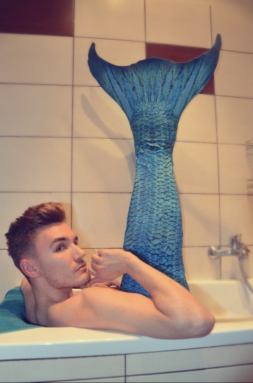 Model MermanAriel