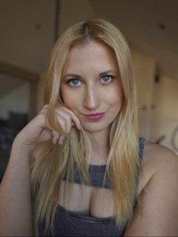 Modelka DixieRevelle