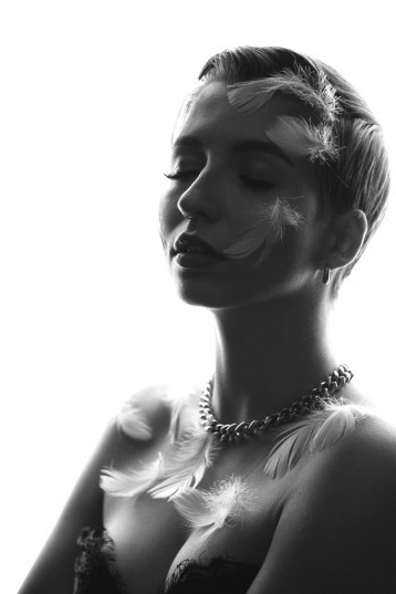 Modelka young_woman_01