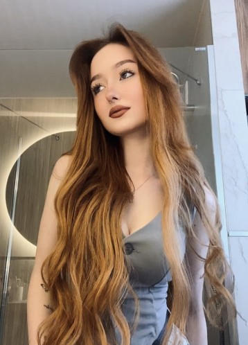 Modelka NikolaPacieja